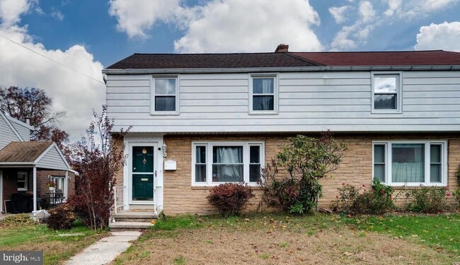 Building Photo - 117 E Broad St