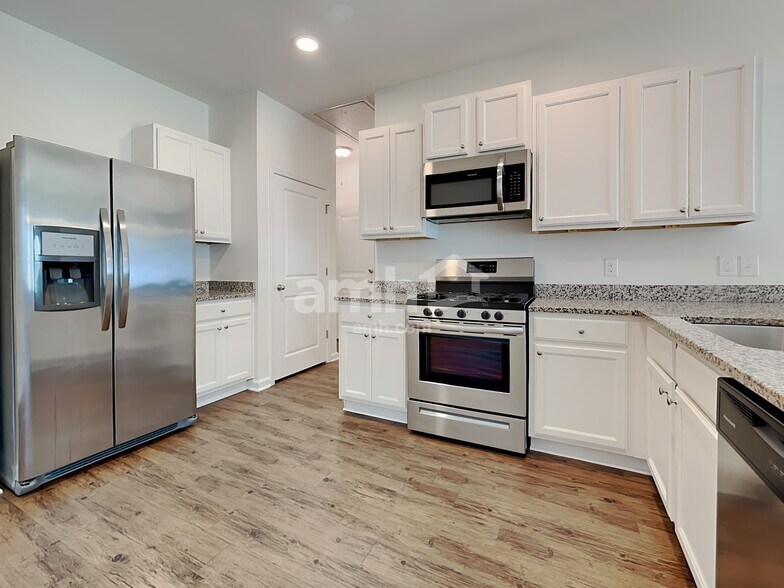 Building Photo - 50 Spirit Wy