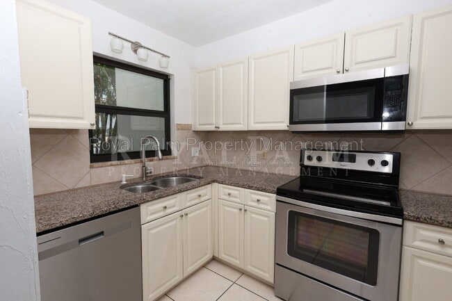Building Photo - 26510 Southern Pines Dr