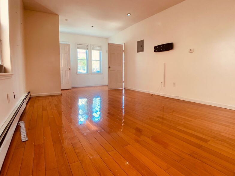 Building Photo - 23-28 28th Street, 1