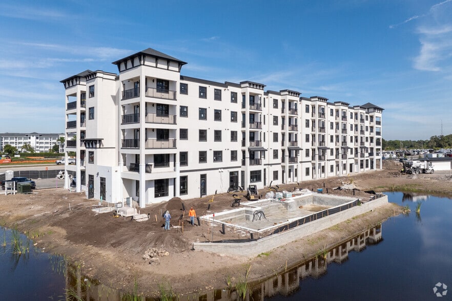 Alt Building Angle - Evergreen Pine Island