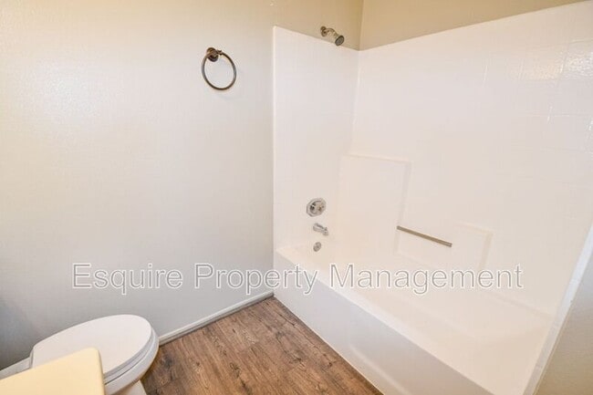 Building Photo - 1214 Oyster Pl