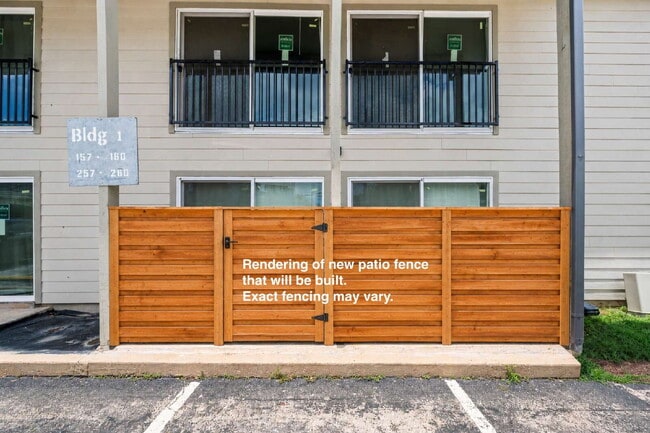 Building Photo - Clean & Bright Gated 1BR Near Downtown Austin