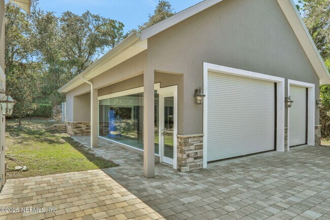 Building Photo - 12707 Tennis Ct