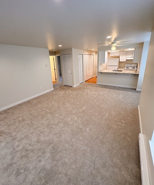 Building Photo - 5660 Eagle Pkwy