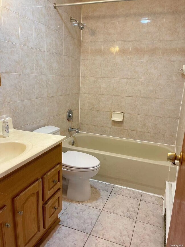 Building Photo - 144-08 38th Ave