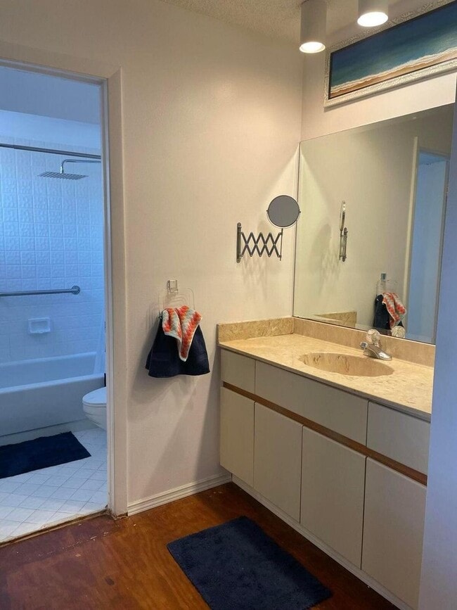 Building Photo - 1592 Springside Dr