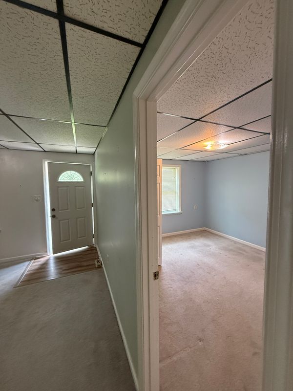 Building Photo - 910 Adelina Rd