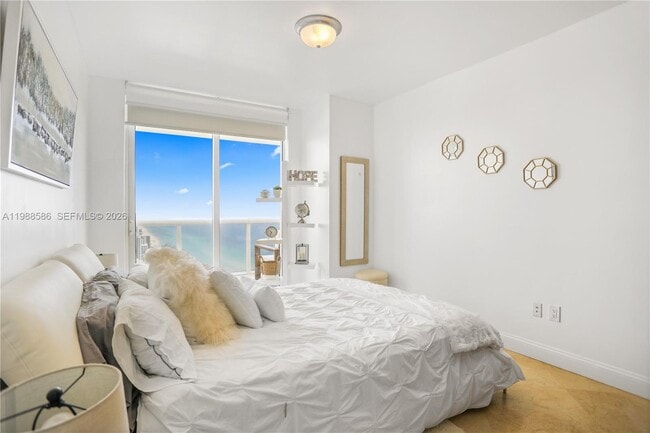 Building Photo - 1830 S Ocean Dr