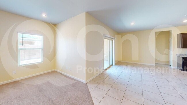 Building Photo - 2736 Calle Palta