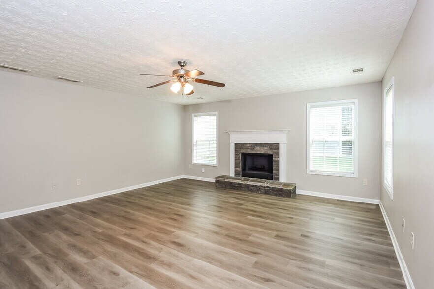 Building Photo - 3854 Sagebrush Ln