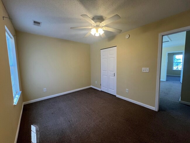 Building Photo - 1464 Ruger Dr