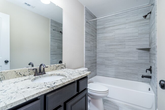 Building Photo - 18123 Willow Edge Dr