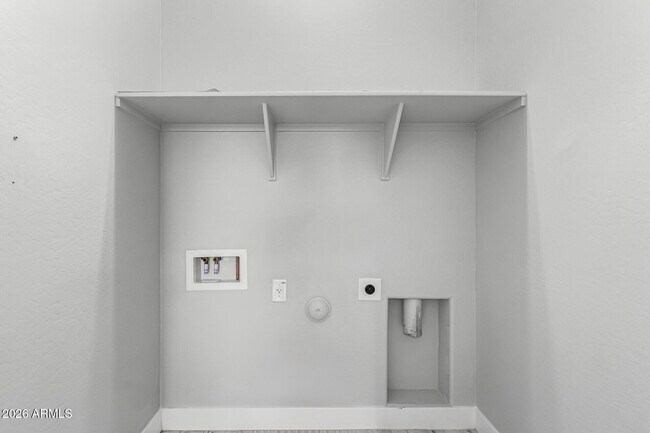 Building Photo - 10954 W Melvin St