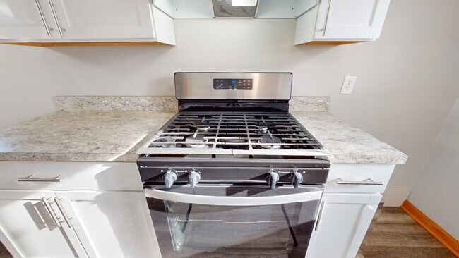 Building Photo - 7405 Marlborough Ave