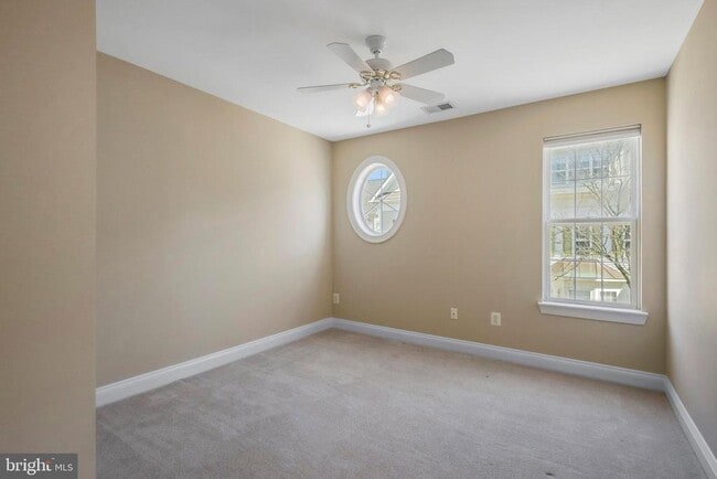 Building Photo - 5114 Vos Ln