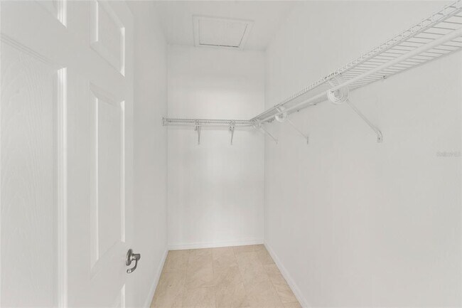 Building Photo - 6175 SW 74th Ct
