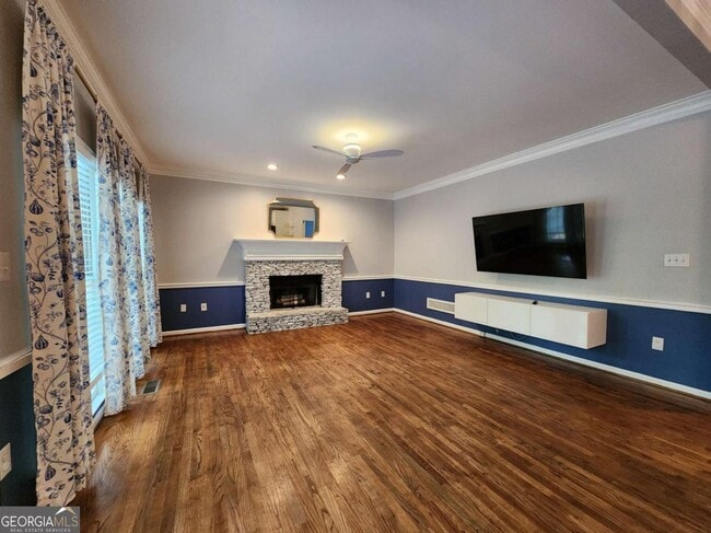 Building Photo - 2077 Wilshire Dr SW