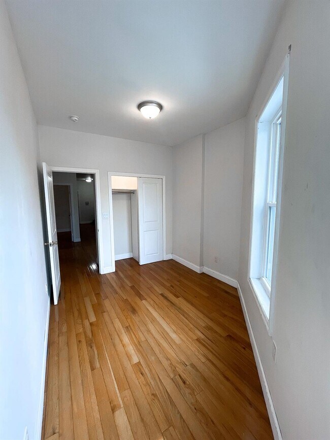 Building Photo - 3330 Avenue I