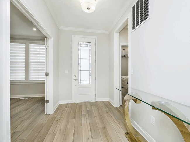 Building Photo - 14755 Legacy Oaks Dr