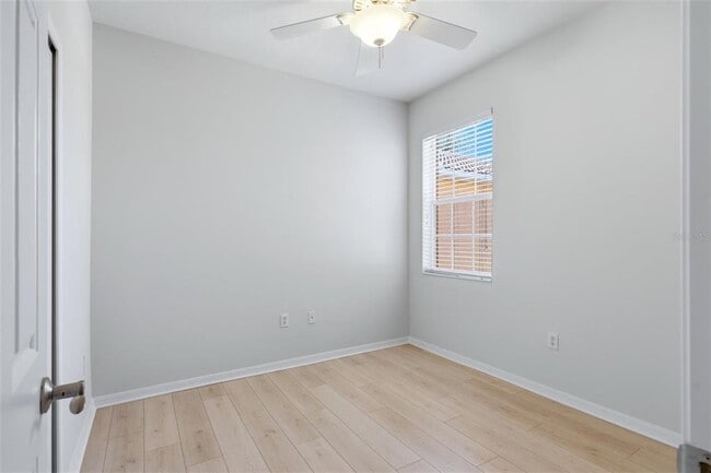 Building Photo - 3717 Parkridge Cir
