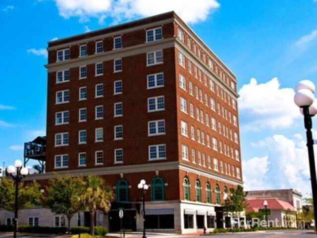 Interior Photo - Calhoun Lofts & Thunderbird Flats