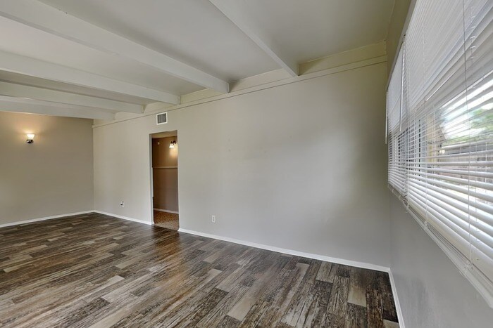 Building Photo - 1703 Carnegie Cir