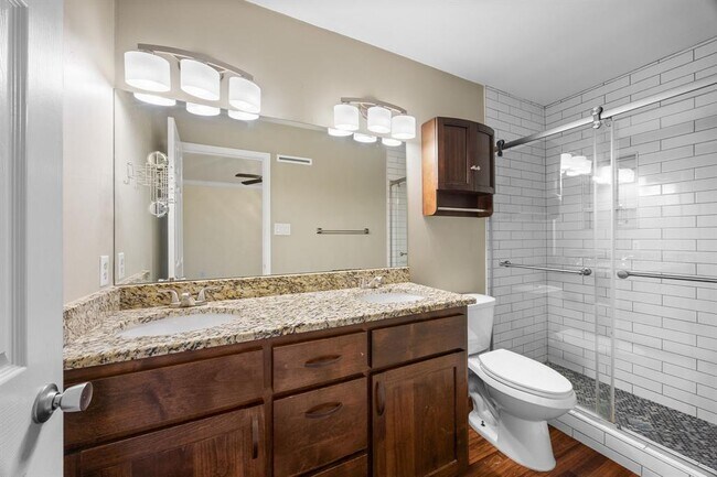 Building Photo - 12800 Meehan Dr