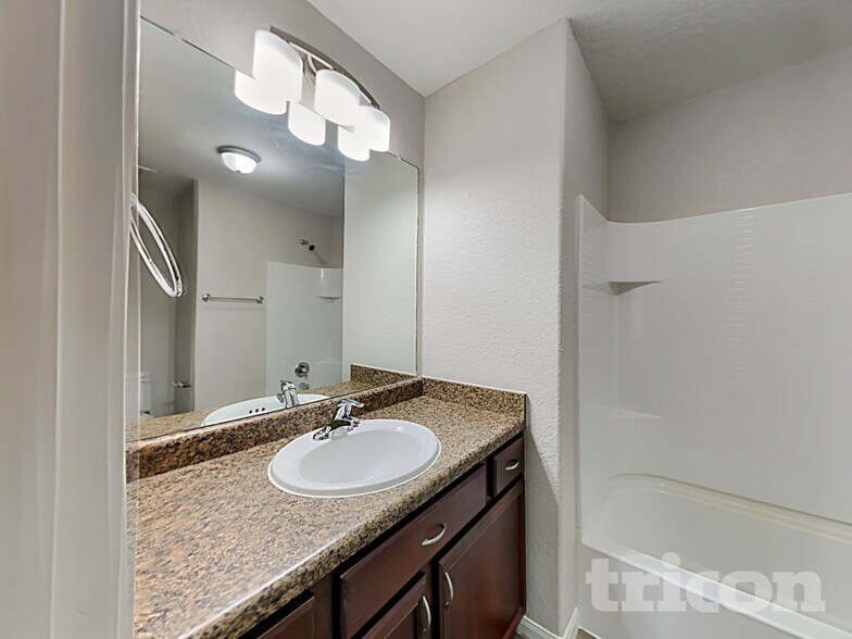 Building Photo - 6219 Still Meadow