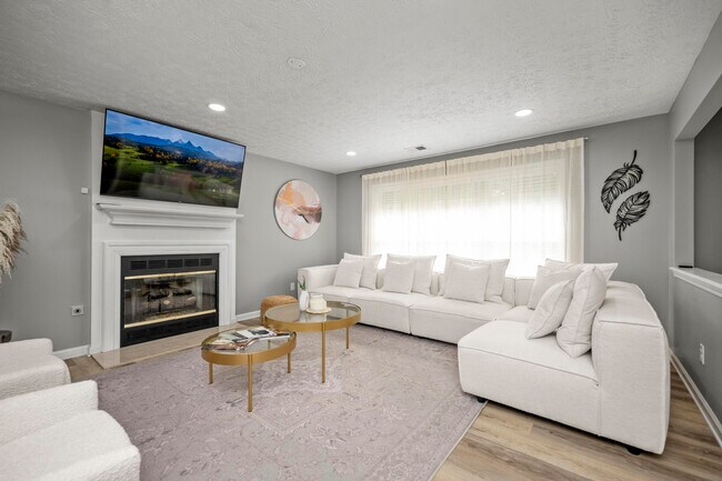 Building Photo - 4016 Kenesaw Dr