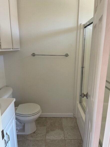 Building Photo - 3170 Camellia Ct