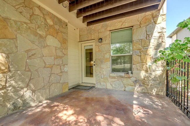 First-floor patio - 7320 Colina Vista Loop
