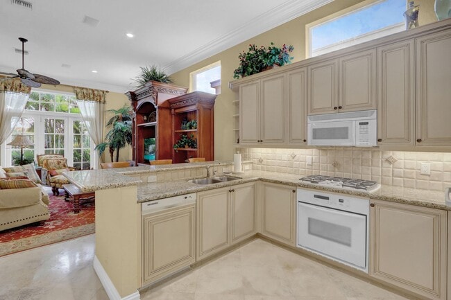 Building Photo - 4230 NW 60th Dr
