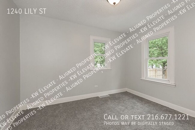 Building Photo - 1240 Lily St
