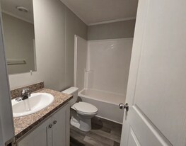 Building Photo - 500 Elmwood Ln