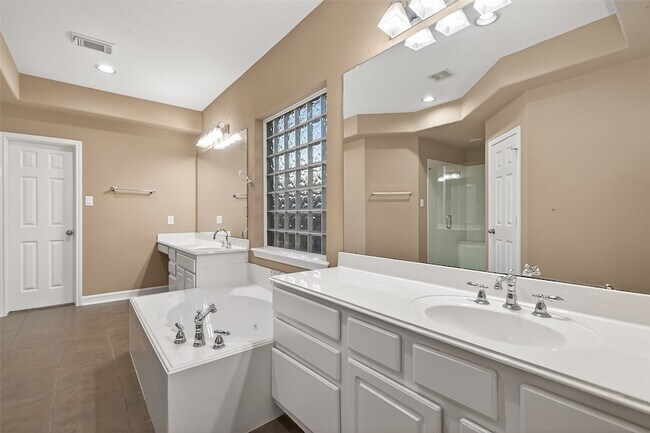 Building Photo - 21103 Falcon Creek Ct