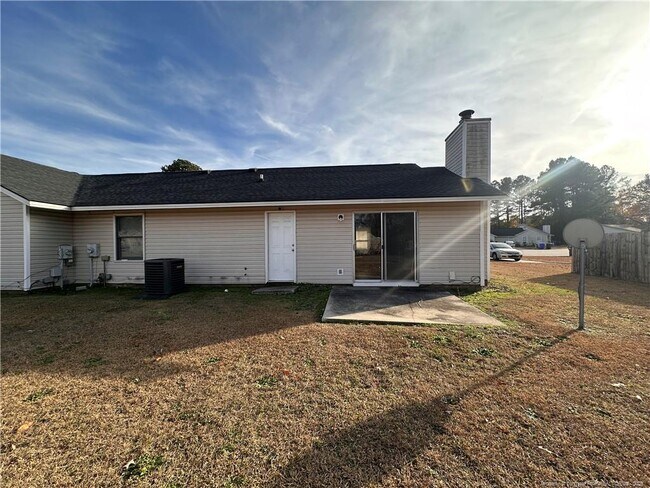 Building Photo - 6512 Wicklow Pl