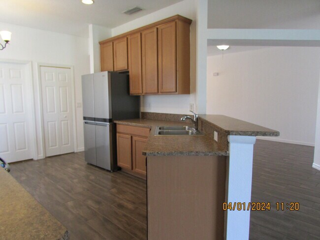 Building Photo - 2089 Maeve Cir