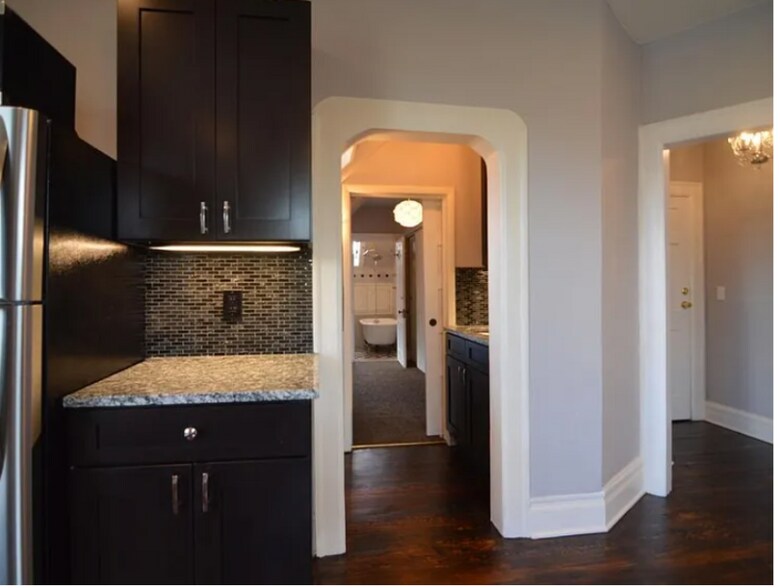 Building Photo - 1440 Detroit St