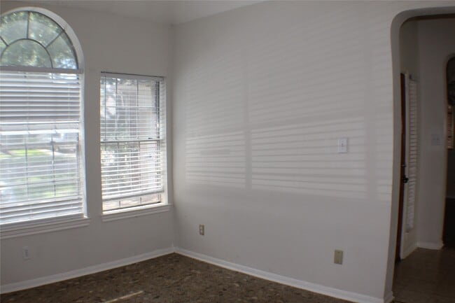 Building Photo - 119 Lissa Ln