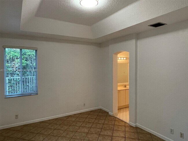 Building Photo - 686 Conservation Dr