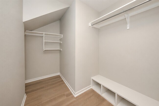 Building Photo - 17435 S Summit Canyon Dr