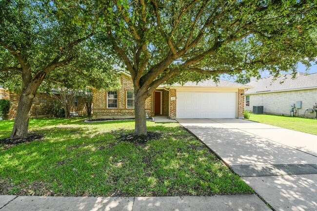 Primary Photo - 104 Windmill Cir