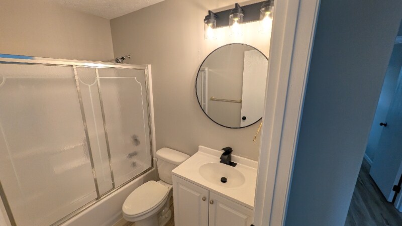 Building Photo - 2302 W Olive St