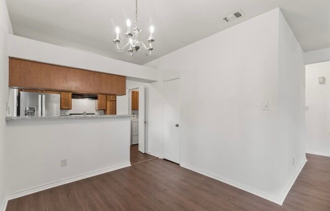 Building Photo - 3500 Tangle Brush Dr