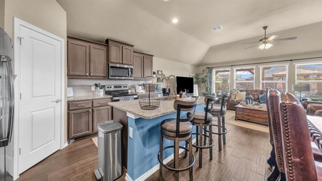 Building Photo - 2565 Silver Fox Trl