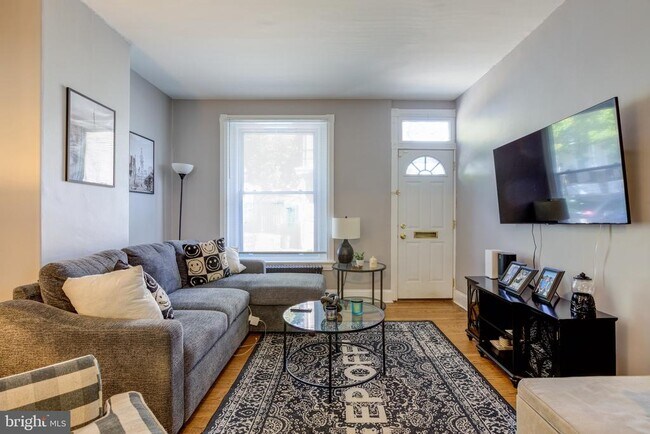 Building Photo - 4360 Pechin St