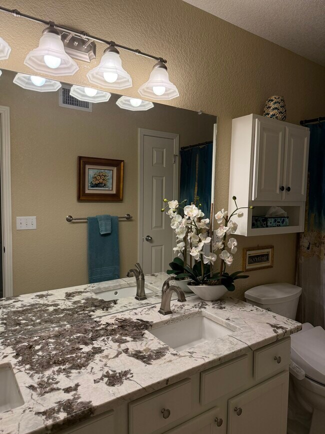 Building Photo - 9438 Ashbury Cir