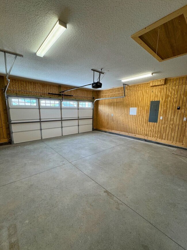 Building Photo - New construction 3 bedroom home!