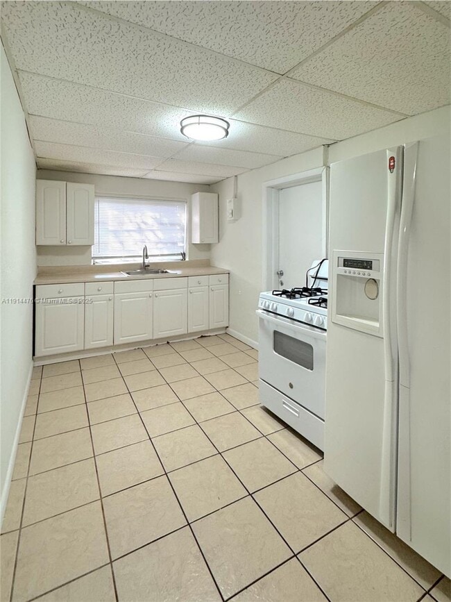 Building Photo - 2225 Taylor St